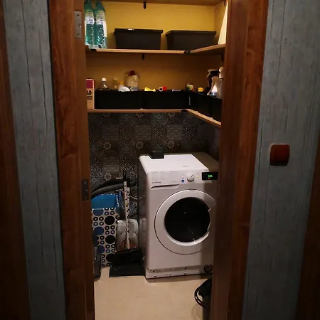 Jurta فيلة Avren