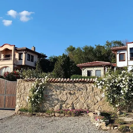 Jurta فيلة Avren