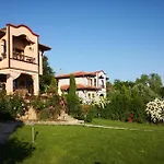Jurta Villa Avren