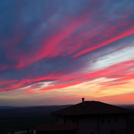 Jurta Вилла Avren